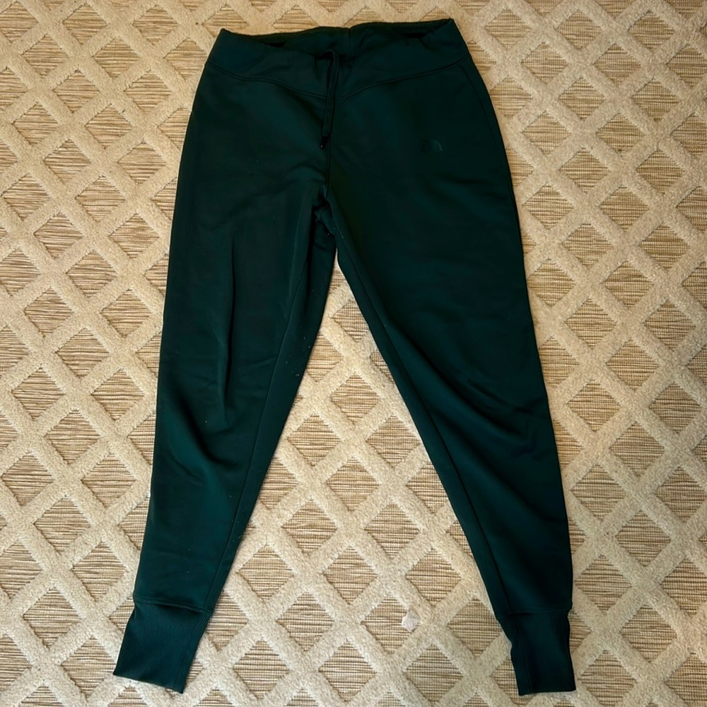The North Face Hunter green jogger sweatpants size medium